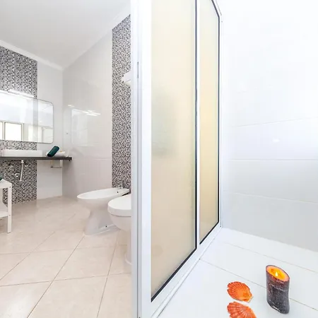 Mare - Moradia Elegante Com Piscina - Gale, *